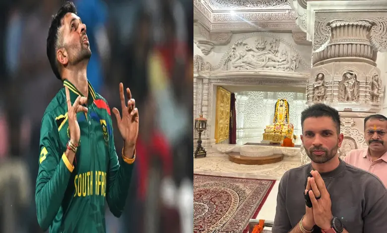 Keshav Maharaj in Ram Temple.