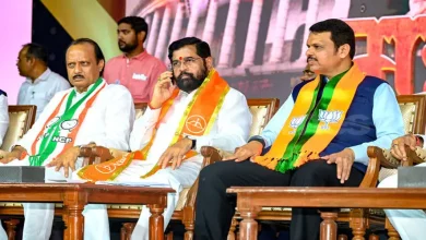Maharashtra political alliance leaders discussing seat sharing formula