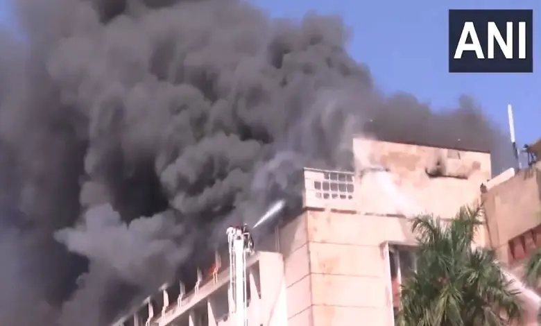 fire breaks out at vallabh bhavan state secretariat in bhopal