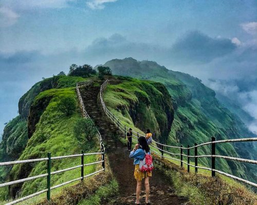 Those planning to go to Mahabaleshwar on vacation should read this specially.