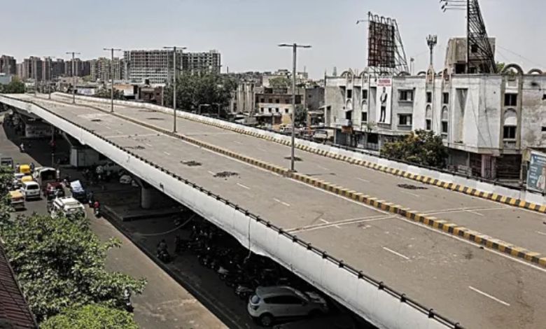 Finally, AMC has made an official announcement to demolish the Hatkeswar Bridge in Ahmedabad