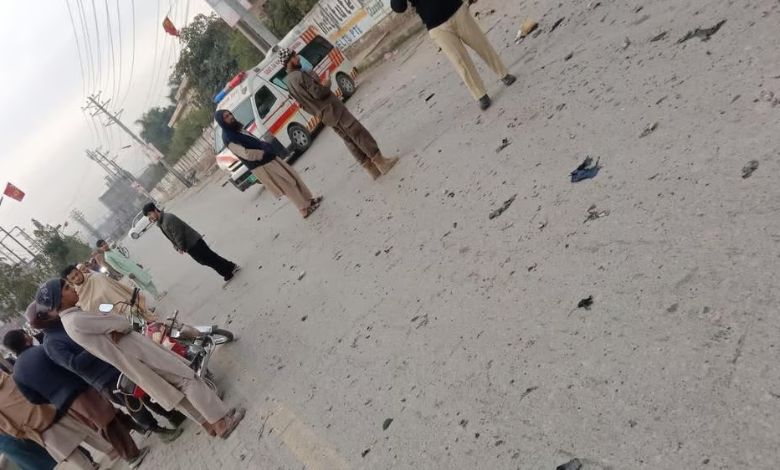 2 killed, 1 injured in bomb blast in Peshawar, Pakistan