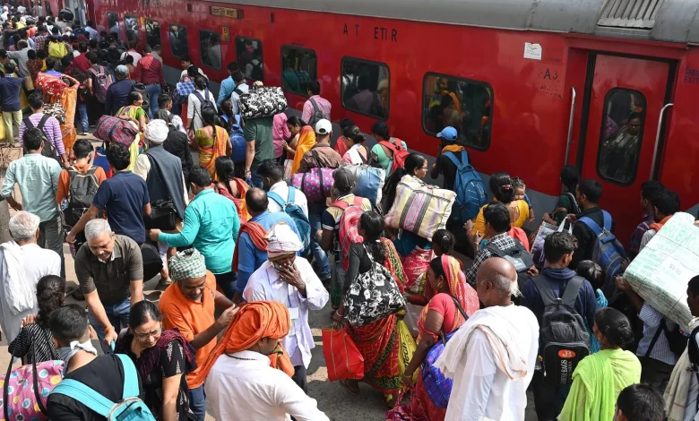 Know this rule of the railways: If the train is not caught from the boarding station, the ticket will be cancelled