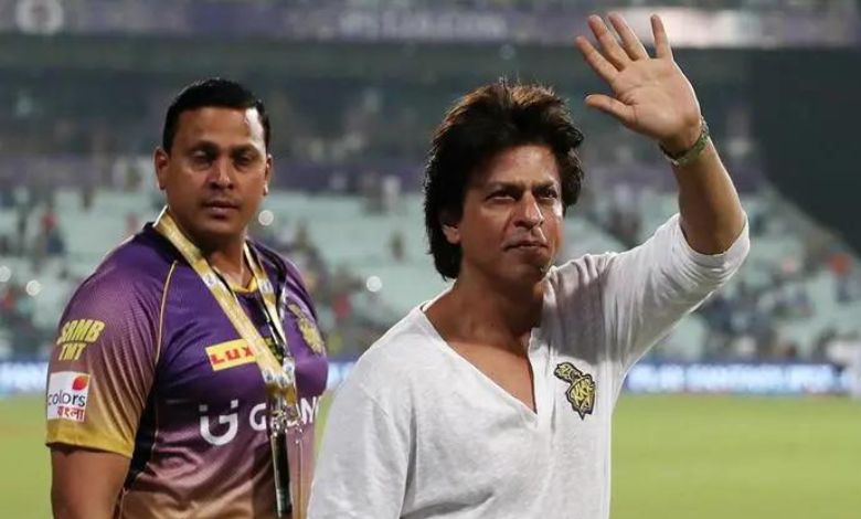 People's senses are excited to see Shah Rukh for the Kolkata-Lucknow match.