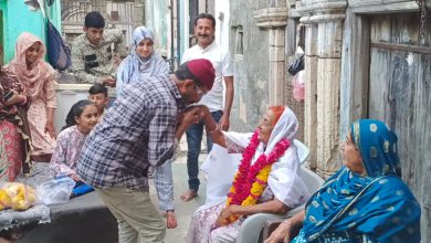 EID Mubarak: 85-year-old grandmother celebrates Eid by fasting 30-30 days, worships Allah for the entire society