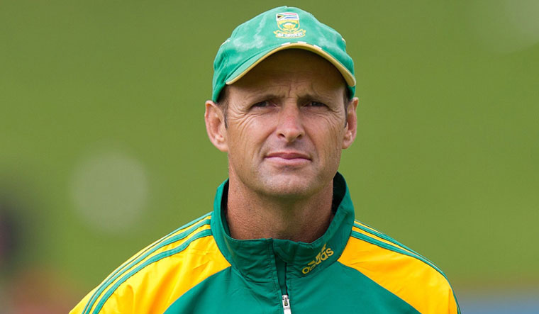 What did Gary Kirsten promise Pakistan after becoming head-coach?