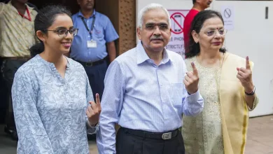 Mumbai votes: Don't trouble voters: Aditya's tweet to Election Commission