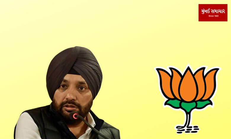 In a major blow to the Congress in the midst of the Lok Sabha elections, several leaders including Arvinder Singh Lovely joined the BJP