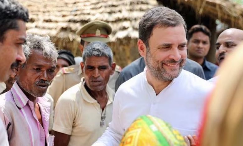 Rahul Gandhi arrived to convince the angry villagers to vote, people gave this reaction