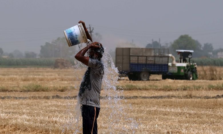 Gujarat@46: Gujarat suffers from scorching heat