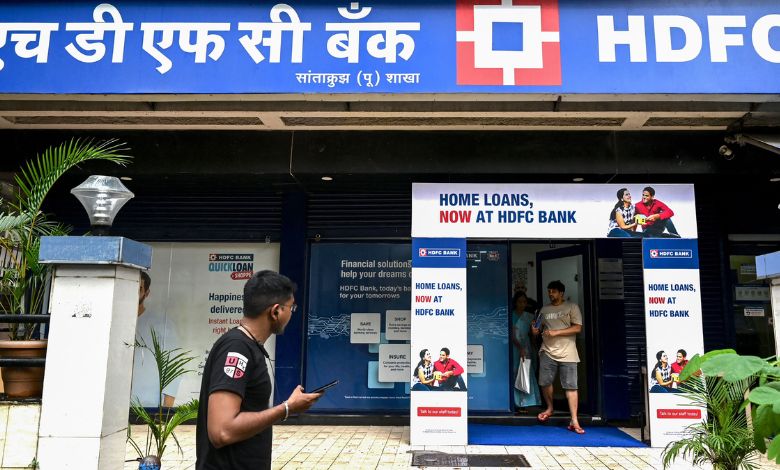HDFC Bank has a bank account, from next month the bank is going to close an important facility.