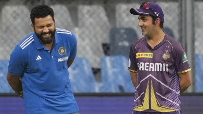 Is there bitterness between Rohit and Gambhir? This video shows a close friendship...