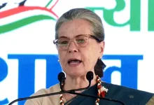 Sonia Gandhi lashes out at Modi government: Accuses it of keeping 14 crore people hungry