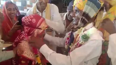 mahisagar old couple married viral video gujarati mumbai samachar
