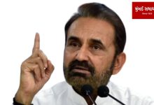 Gujarat Election: Congress president Shaktisinh Gohil got angry on seeing a pen with BJP symbol in the polling station