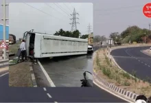 A bus full of passengers overturned on the National Highway in Gondal