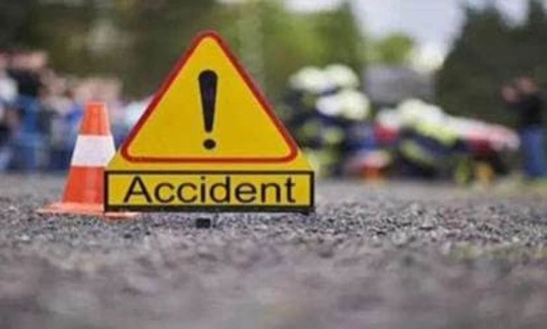 Accident near Anand on Ahmedabad Vadodara Expressway, three killed