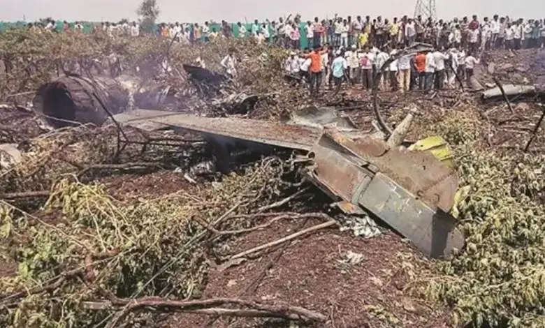 Air Force Sukhoi-30 plane crashes in Nashik, both pilots safe