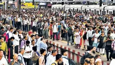 On Tuesday too, trains stopped running on Central Railway, train operations were disrupted due to signal failure for the second day in a row.