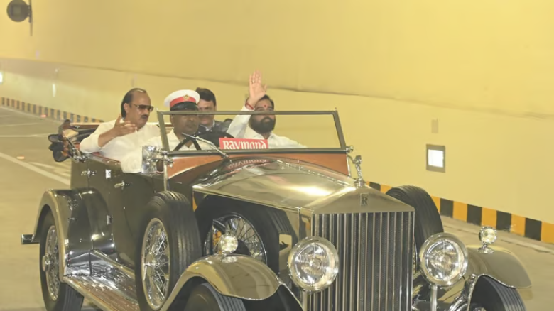 Maha. CM, Dy. Shocking explanation about the registration number of CM seen in Vintage Car...