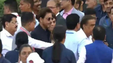 Mukesh Ambani SRK arrive together Pm Modi swear in ceremony
