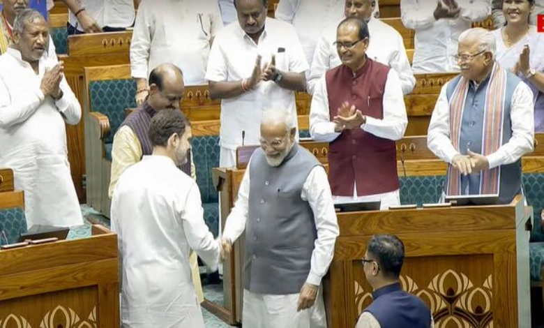 PM Modi Rahul Gandhi Shake Hands