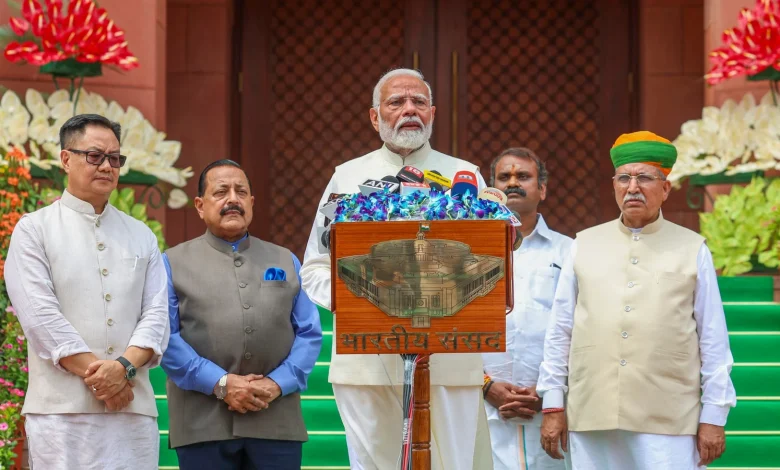 Emergency imposers have no right to show love for constitution: Modi