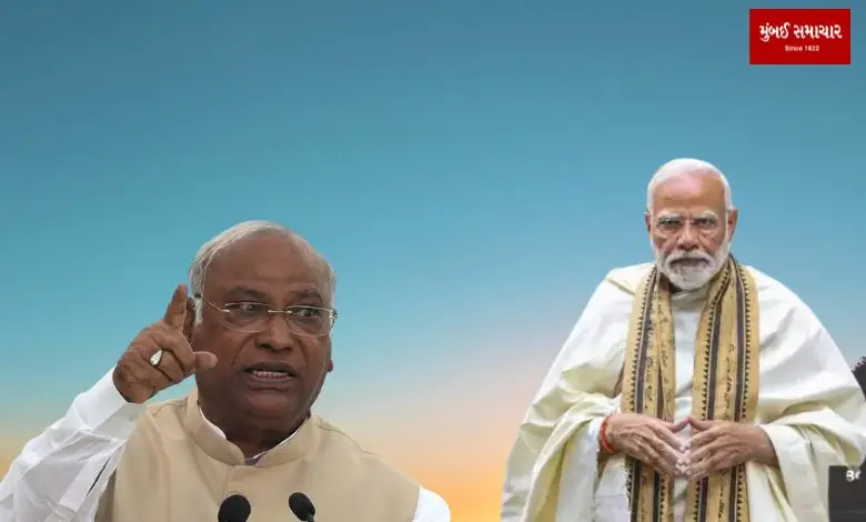 People have not given majority to anyone, mandate against Modi: Kharge