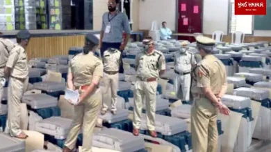 Polling centers in Mumbai turned into police camps