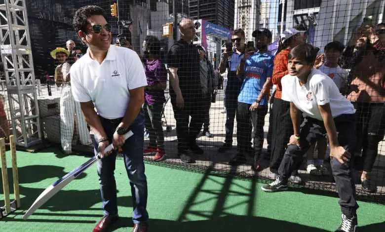 Sachin in New York: Sachin also in New York before Rohit & Co's fight...know who the little champion played with?