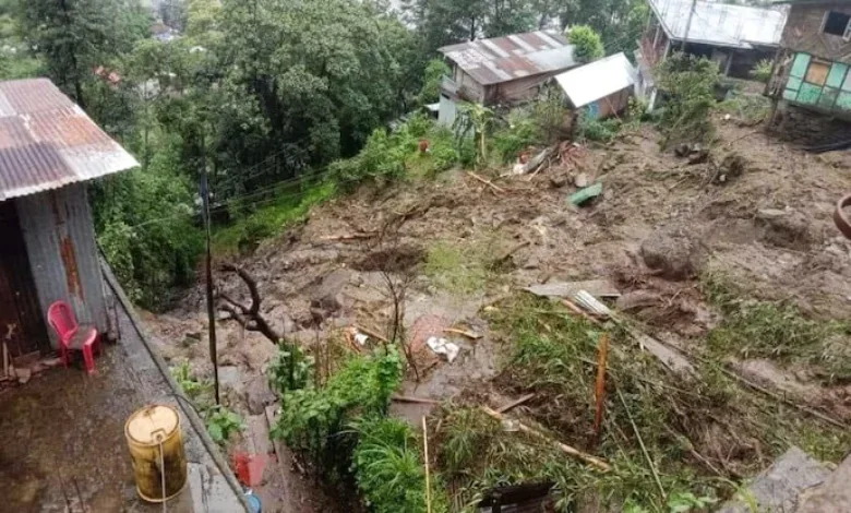 Gujarat tourists stranded due to landslides in Sikkim