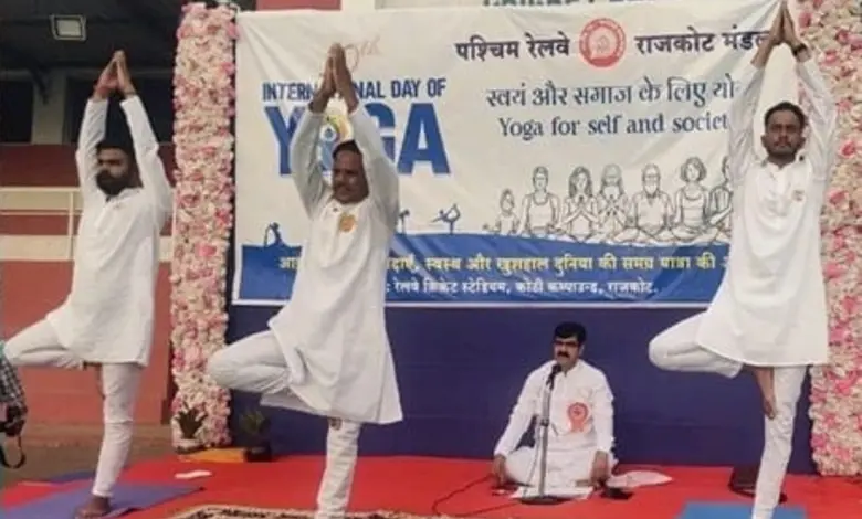 Vibrant celebration of 'International Yoga Day' in Rajkot Railway Division