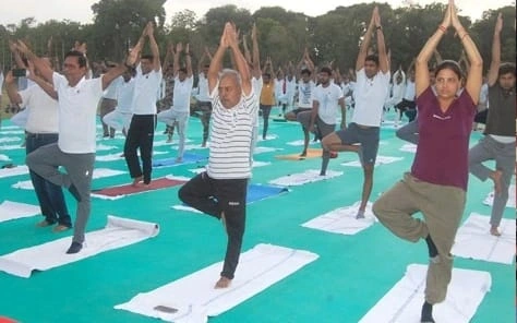 Vibrant celebration of 'International Yoga Day' in Rajkot Railway Division1