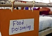 The effect of food poisoning on this village of Anand; 24 people were victims and 2 died