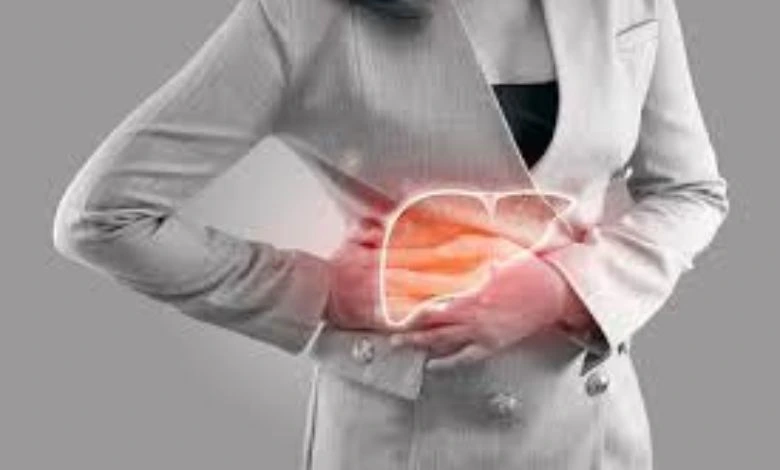 If the liver deteriorates, then these symptoms start appearing in the body, do not ignore it