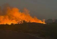 Residents forced to evacuate as Arizona wildfires advance