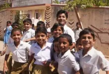 Govt School Chale Hum: Poverty or Convenience: 55,000 children came from private to government schools in Ahmedabad in the last 10 years.