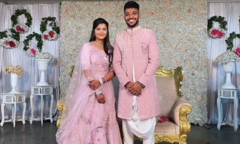 Chetan Sakariya married wife also cricketer