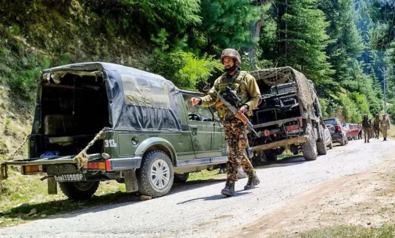 Jammu Kashmir Security Forces Arrested One Aid Of Terrorist