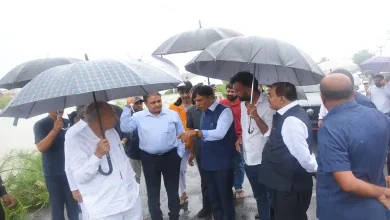 Dr. Mansukh Mandaviya gave orders to speed up the relief efforts for Porbandar