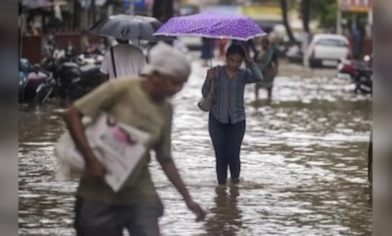 In Saurashtra in Gujarat, stormy batting of rain turns into Porbandar batting, rescue of more than 13 people