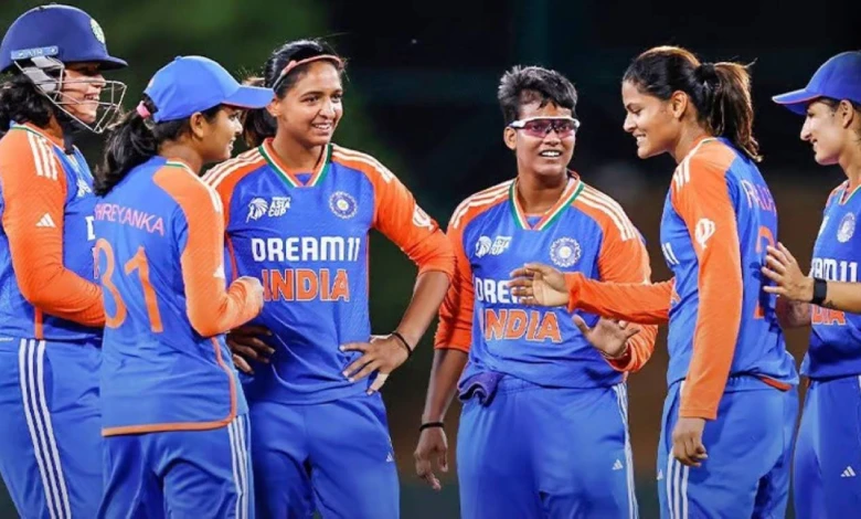 A semi-final berth is the target of Indian women's cricketers on Sunday
