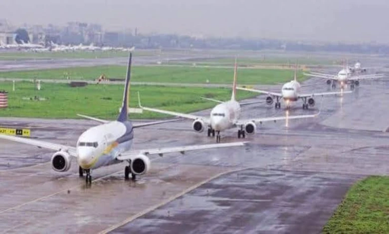 Mumbai Rain airport and air service affected