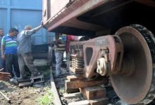 Bad News: Employee dies while connecting train engine and coach in Central Railway