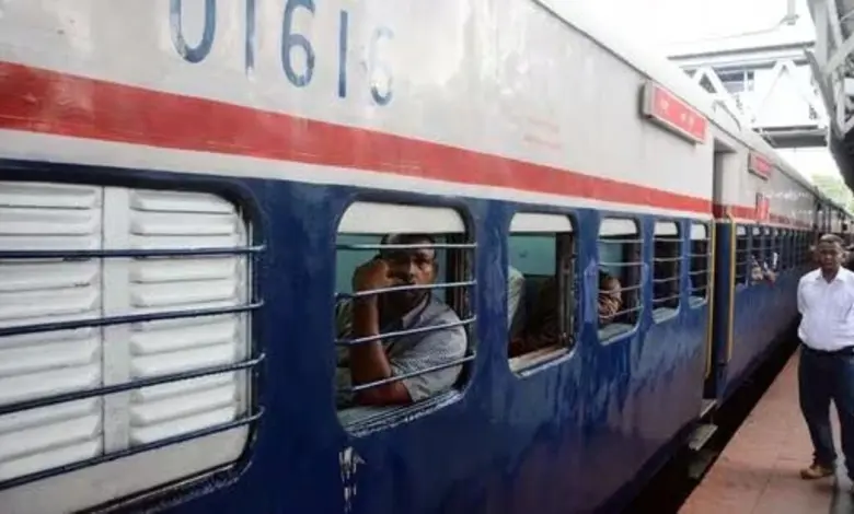 Train services between Mumbai and Pune were disrupted due to waterlogging