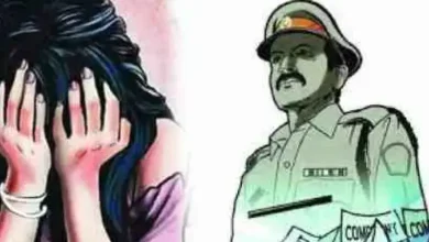Woman officer molested in Pune
