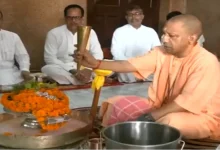 Guru Purnima Yogi Adityanath performed puja Gorakhpur temple