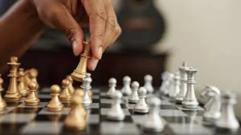 Many chess competitions were held in the country and abroad on the occasion of 'International Chess Day'.
