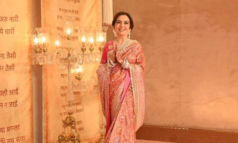 Anant Radhika Wedding Reception: Nita Ambani looks stunning with pink saree and diamond necklace