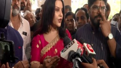 Amrita Fadnavis against giving guns to women despite increase in women atrocities in the state